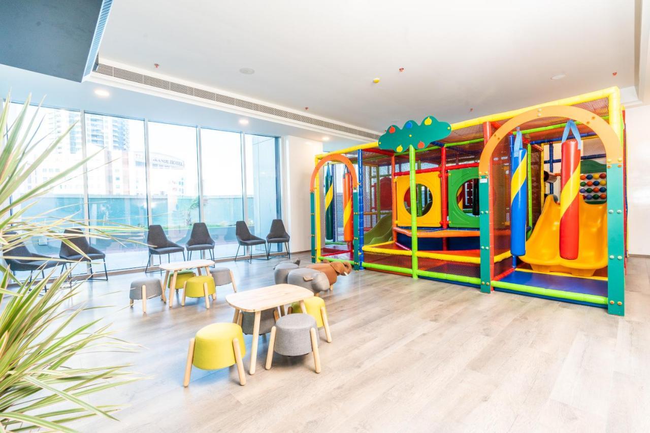 Seef S Plaza Suites Hotel מראה חיצוני תמונה